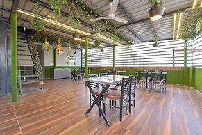 Fabhotel Mahadev Palace