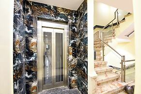 Fabhotel Yash Residency