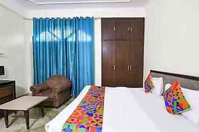 FabExpress The Eden Roc