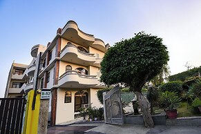 FabExpress The Eden Roc