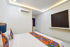 Fabhotel Rr Living Grand