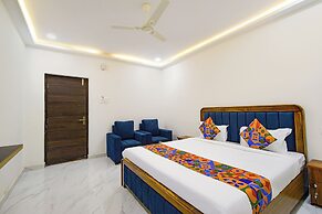 Fabhotel Rr Living Grand