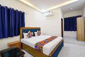 Fabhotel Rr Living Grand