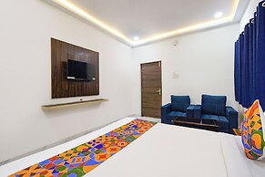 Fabhotel Rr Living Grand