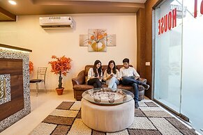 Fabhotel Tawakkal