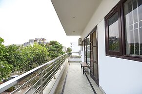 Fabhotel Log Inn Stay