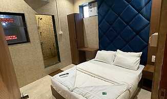 Fabhotel Platinum Inn