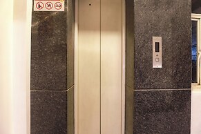 Fabhotel Lloyd’S Inn