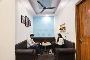 Fabhotel Np International