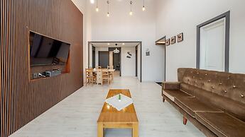 Yeonorang Park Pool Villa in Pohang