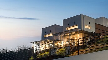 Yeonorang Park Pool Villa in Pohang