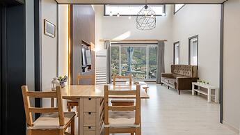 Yeonorang Park Pool Villa in Pohang