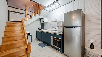 Yeonorang Park Pool Villa in Pohang