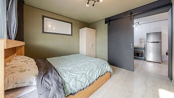 Yeonorang Park Pool Villa in Pohang