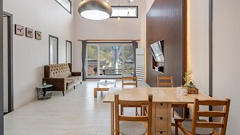 Yeonorang Park Pool Villa in Pohang