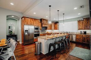 Paradise Village by Cloud Dream Homes