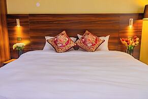 Karen Plains Hotel