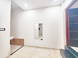 Hotel Ganges Place Varanasi with free AC