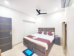 Hotel Ganges Place Varanasi with free AC