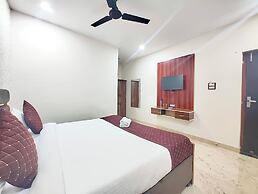 Hotel Ganges Place Varanasi with free AC
