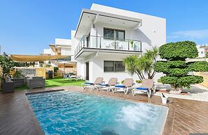 Casa Javi 8 pax in Platja de l Arenal