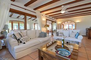 Las Macadas in El Tosalet