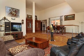 Mozamb in J vea With 4 Bedrooms and 3 Bathrooms