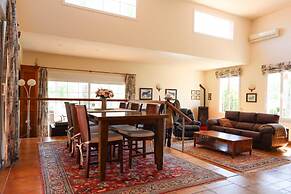 Mozamb in J vea With 4 Bedrooms and 3 Bathrooms