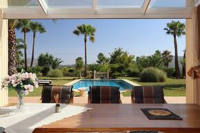 Mozamb in J vea With 4 Bedrooms and 3 Bathrooms