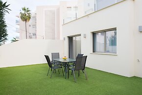 Marina B1 4 pax in J vea