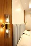 Hotel RGS Crystal