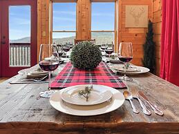 Mars Hill Cabin Retreat Mountain Views, Hot Tub, and Adventure Awaits