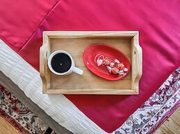 Mars Hill Cabin Retreat Mountain Views, Hot Tub, and Adventure Awaits