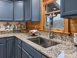 Mars Hill Cabin Retreat Mountain Views, Hot Tub, and Adventure Awaits