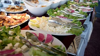 Grand Ambiance Hotel