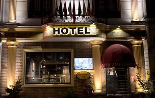 Grand Ambiance Hotel