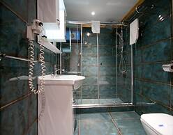 Grand Ambiance Hotel