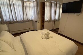 Dagenham - Stay 5 - Garden - Parking - Petfriendly