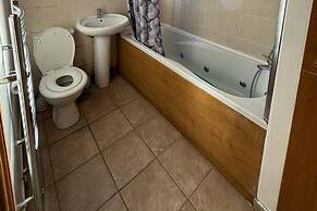 Dagenham - Stay 5 - Garden - Parking - Petfriendly