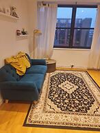 2 Beds Flat Centrally Located 2 Mins From Station