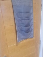 2 Beds Flat Centrally Located 2 Mins From Station