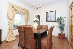 Greenknowes Entire Private Estate