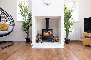 Greenknowes Entire Private Estate