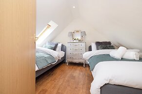 Greenknowes Entire Private Estate