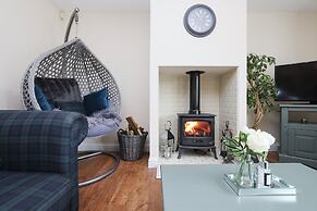 Greenknowes Entire Private Estate