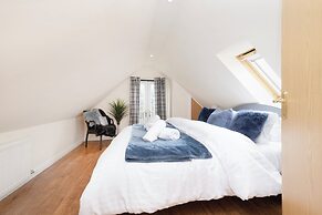 Greenknowes Entire Private Estate