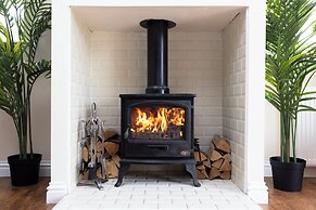 Greenknowes Entire Private Estate