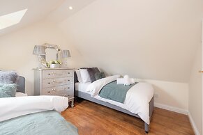 Greenknowes Entire Private Estate