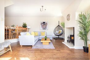 Greenknowes Entire Private Estate