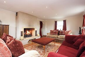 Greenknowes Entire Private Estate